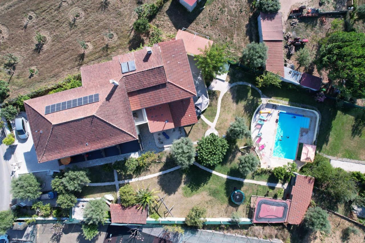 Апартаменти A Casa Amarela Pinheiro de Coja Екстер'єр фото