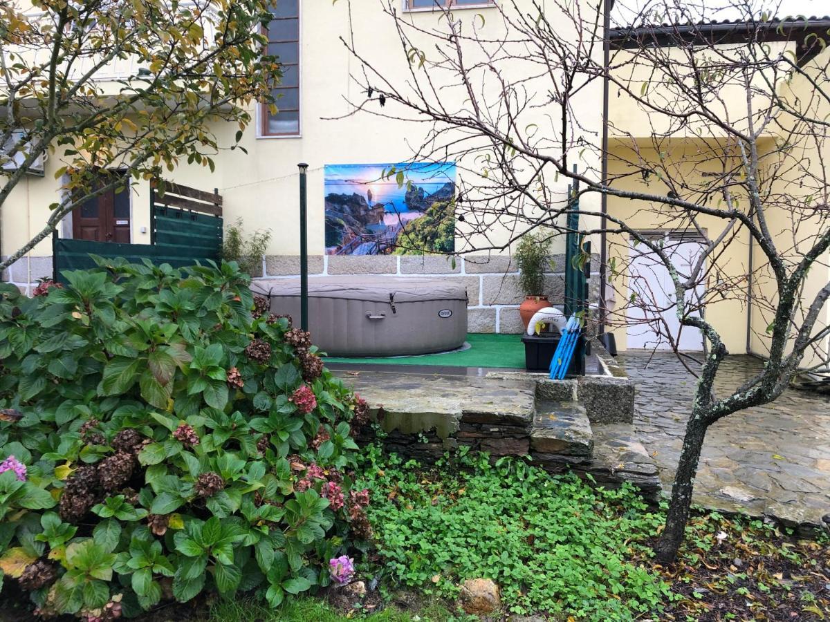 Апартаменти A Casa Amarela Pinheiro de Coja Екстер'єр фото